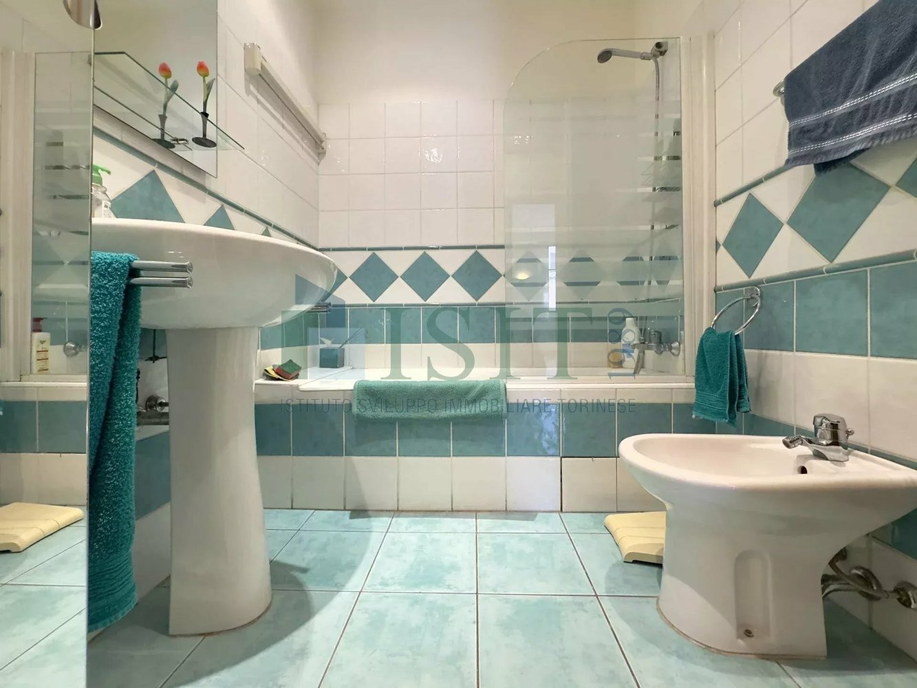 Property photo in Carre d'Or