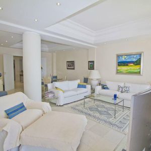 Property in Carre d'Or