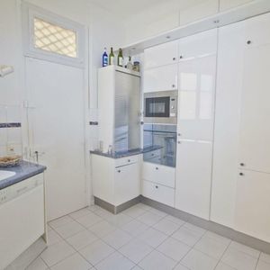 Property in Carre d'Or