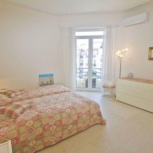 Property in Carre d'Or
