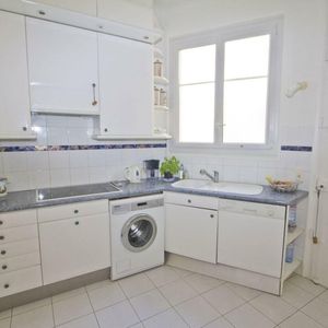 Property in Carre d'Or