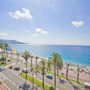 Property in Carre d'Or