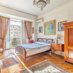 Property in Musicians Quarter