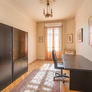 Property in Musicians Quarter