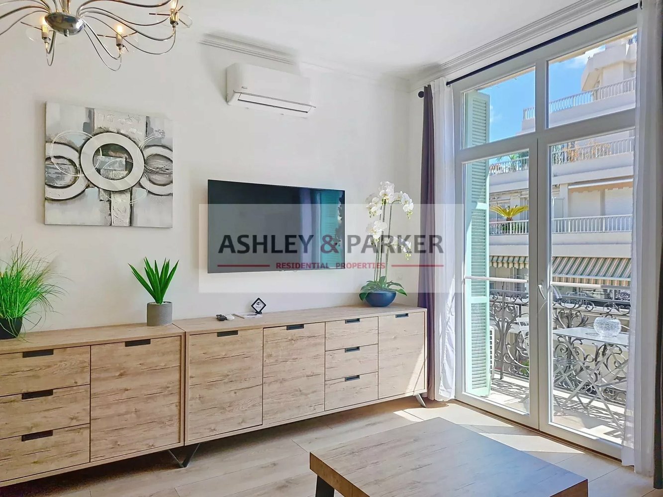 Property photo in Musicians Quarter