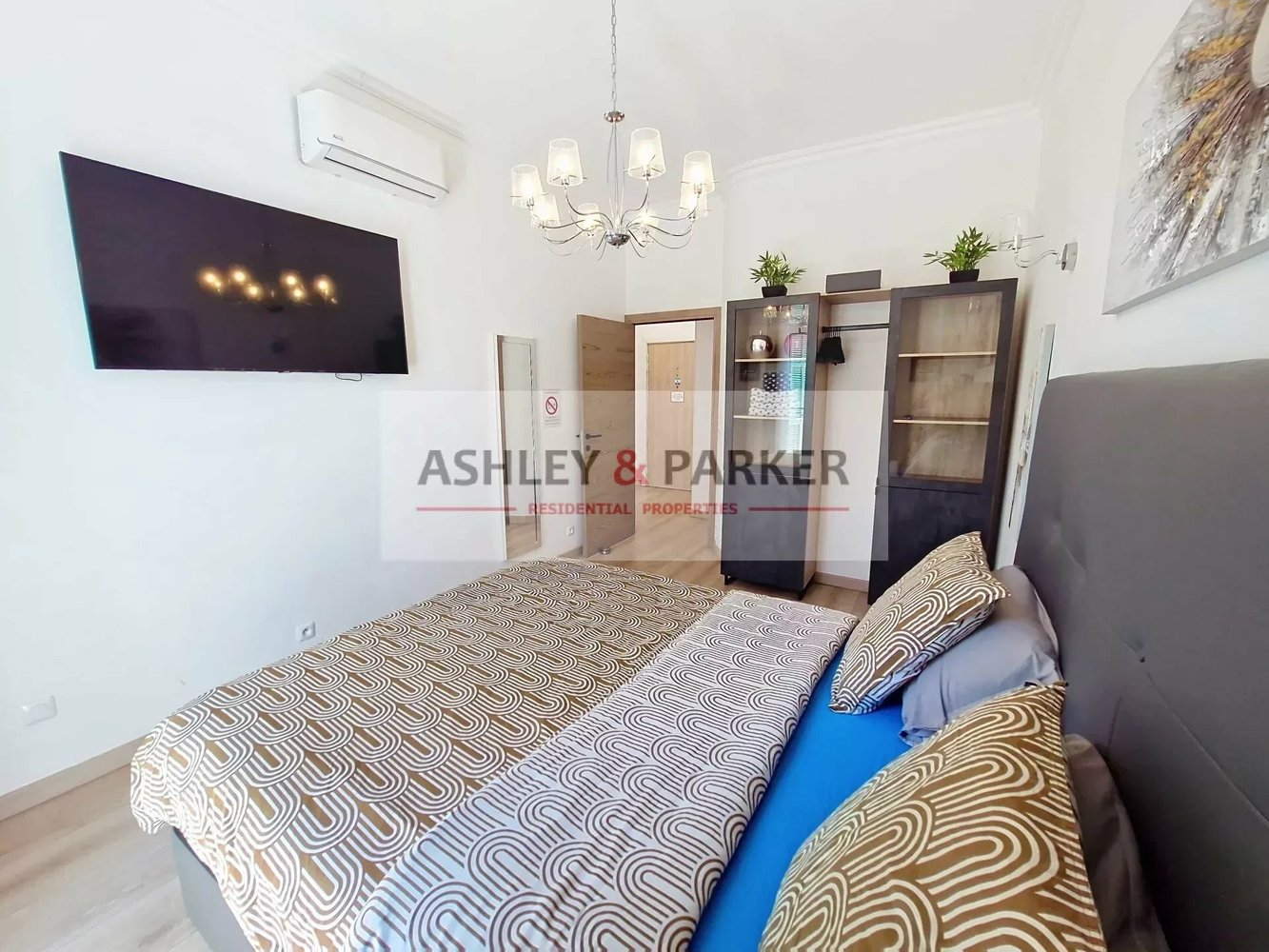 Property photo in Musicians Quarter