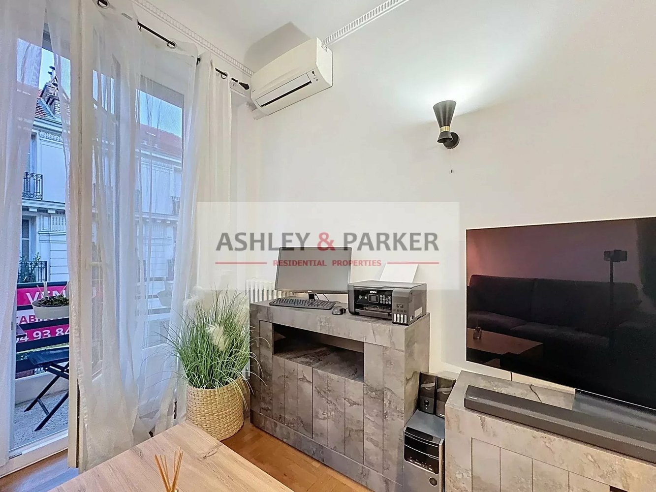 Property photo in Musicians Quarter