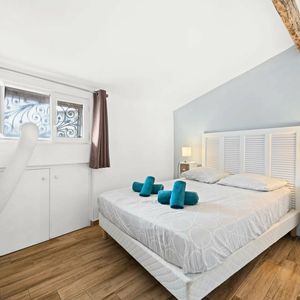 Property in Old Town