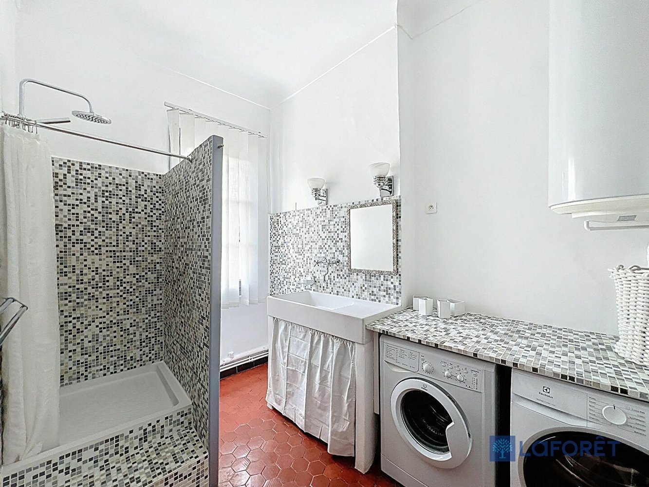 Property photo in Old Town