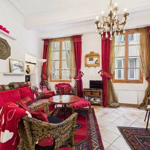 Property in Old Town