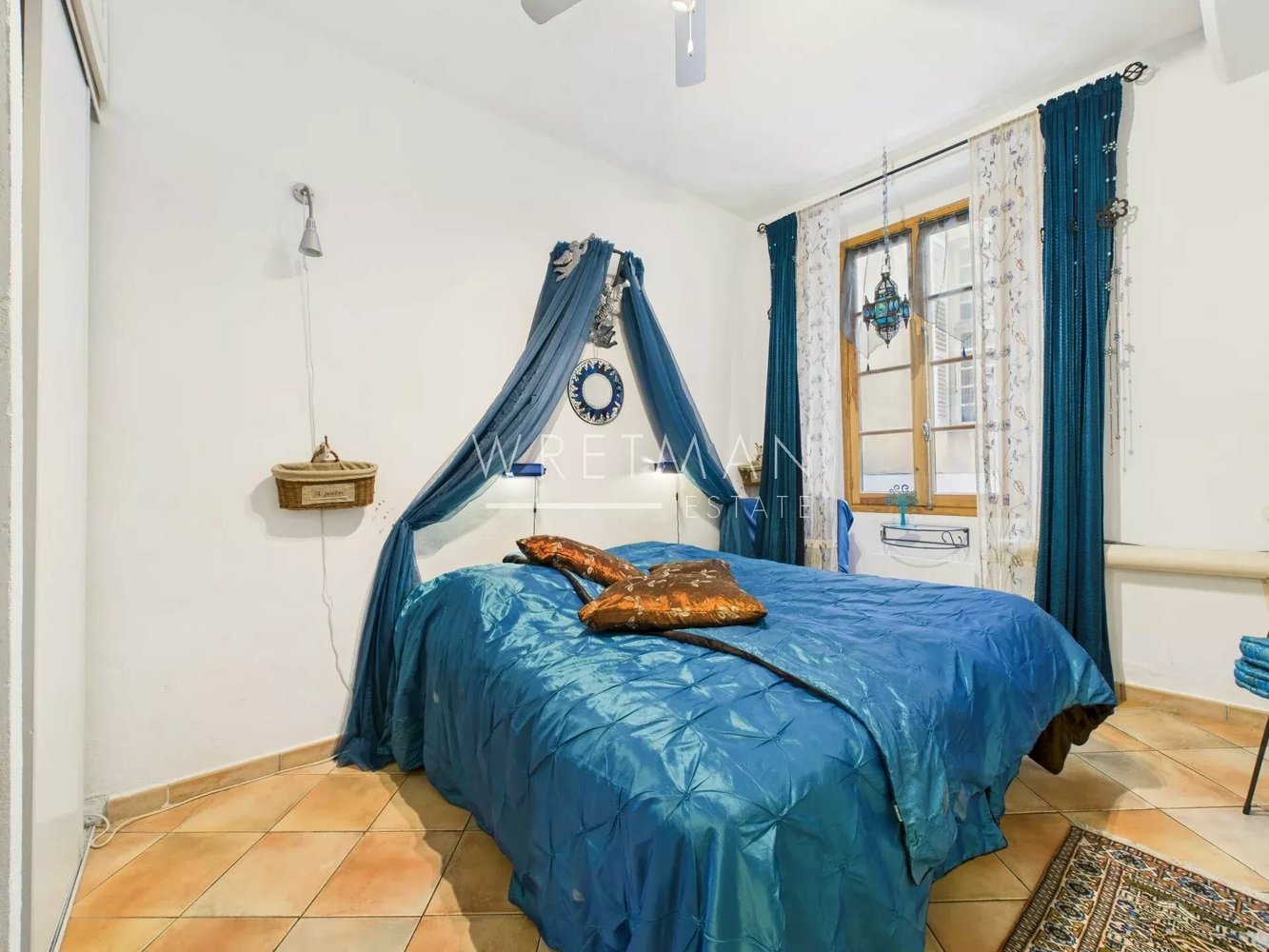 Property photo in Old Town