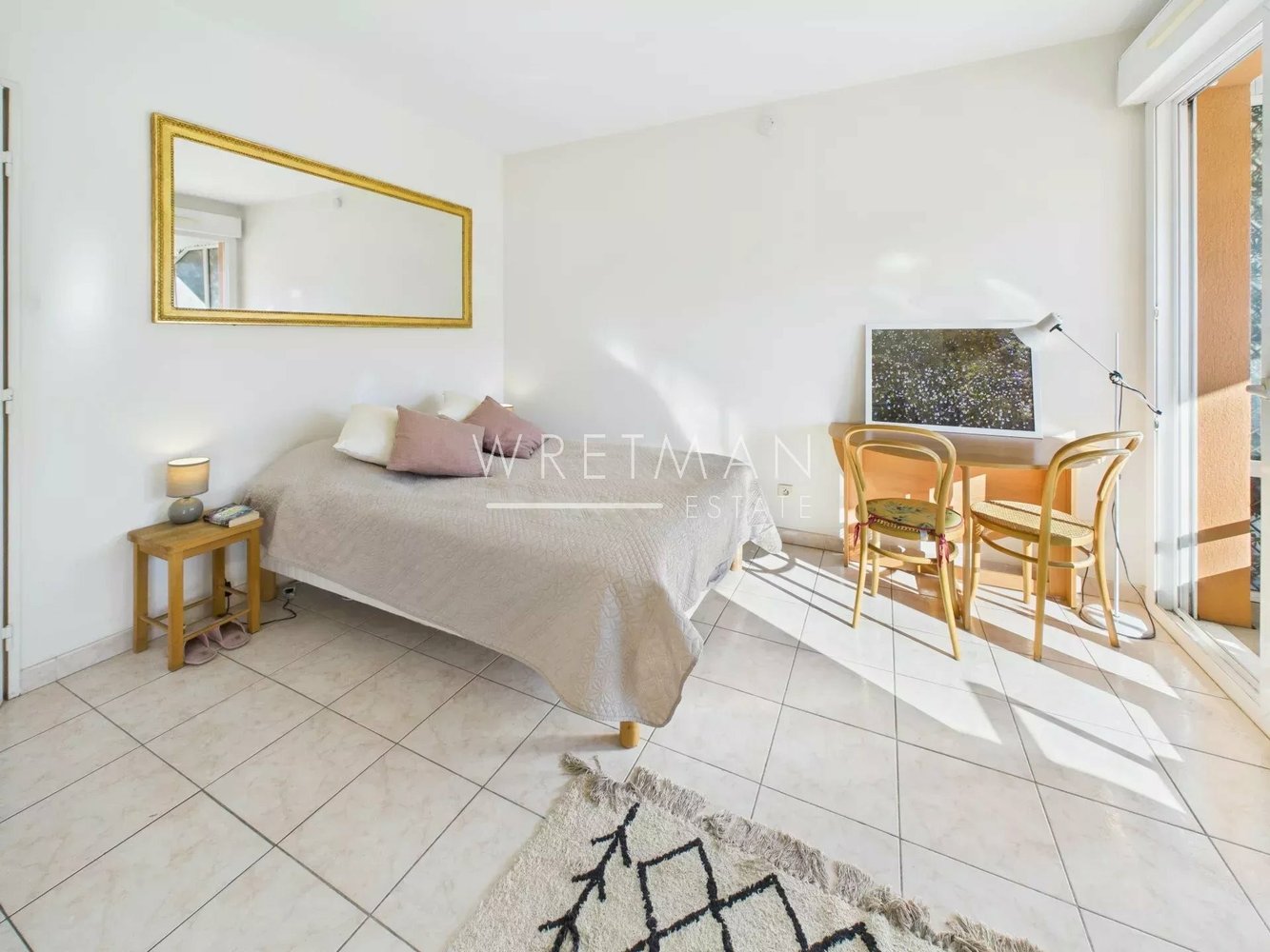 Property photo in Port