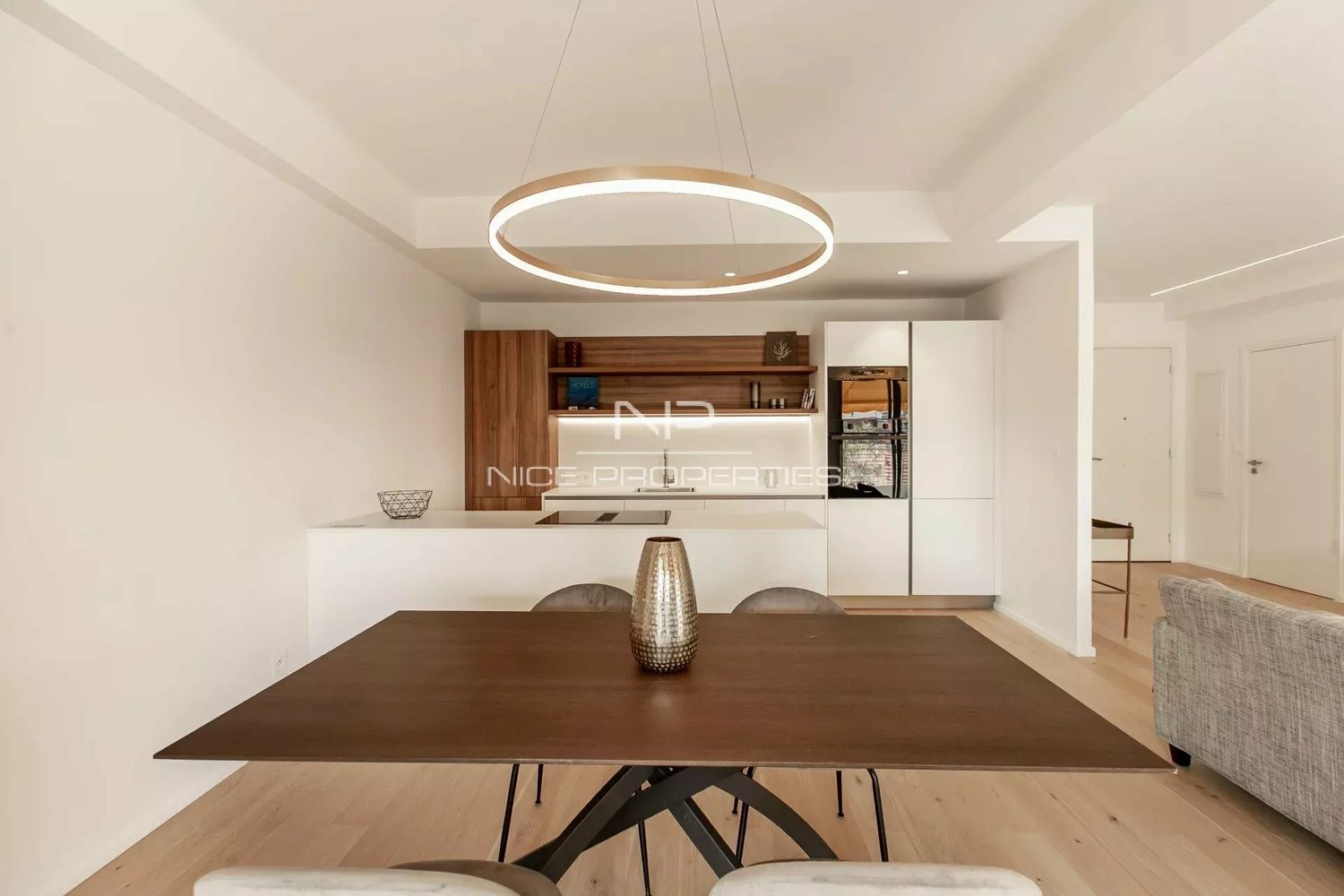 Property photo in Carre d'Argent