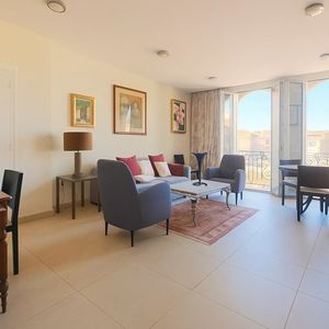 Property in Carre d'Argent