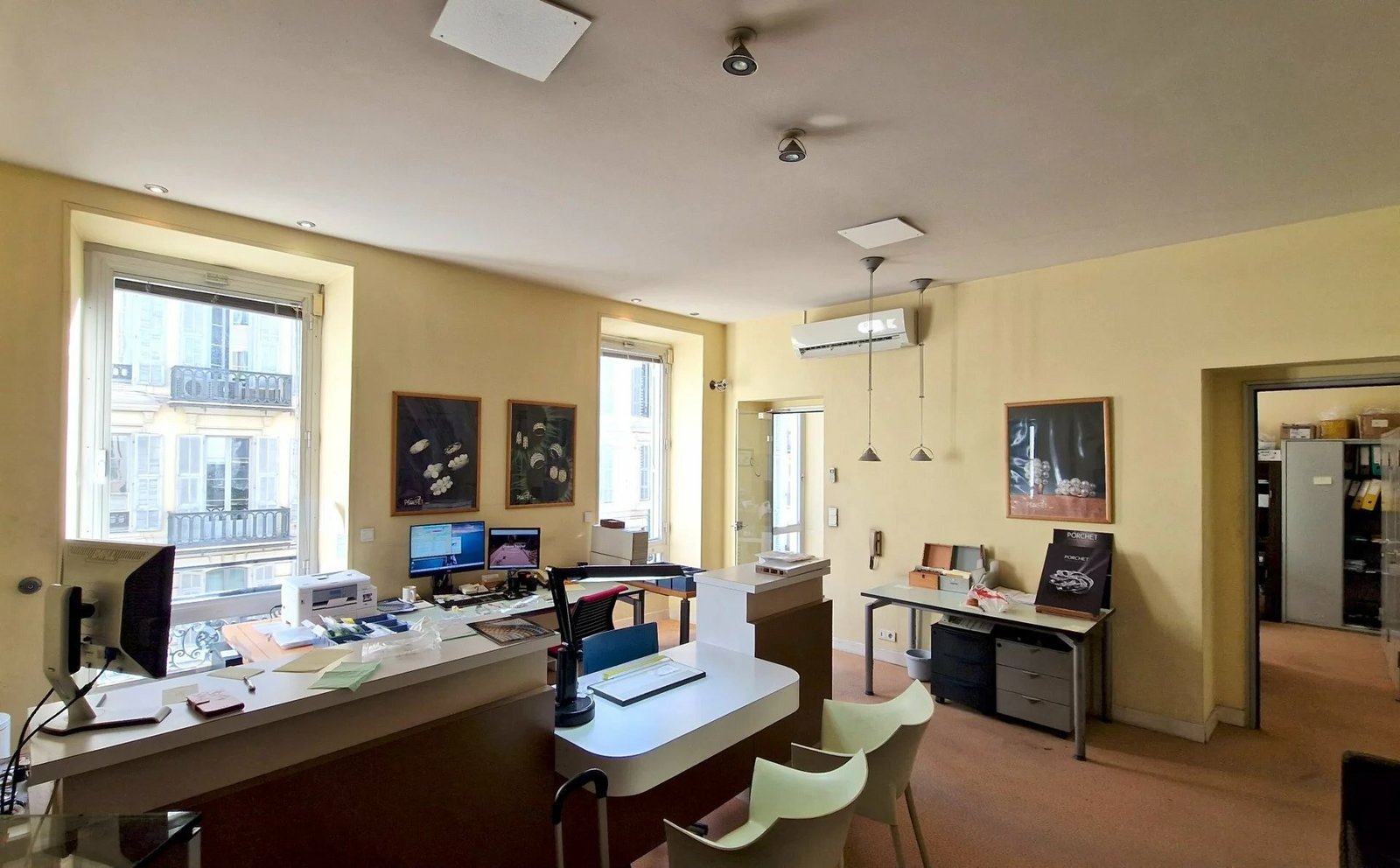 Property photo in Carre d'Argent