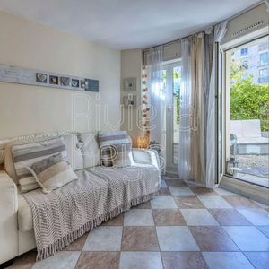 Property in Carre d'Argent