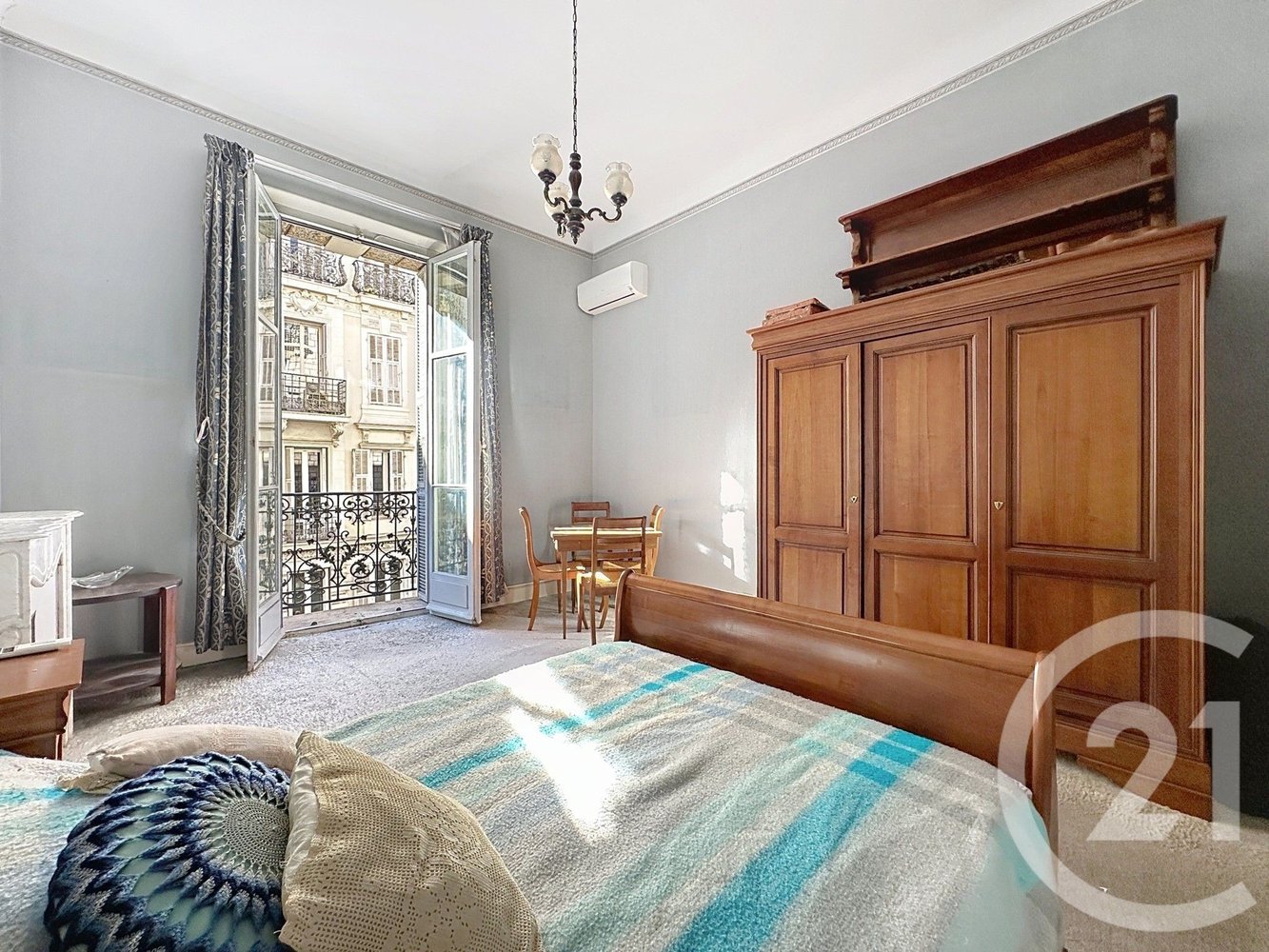 Property photo in Carre d'Argent