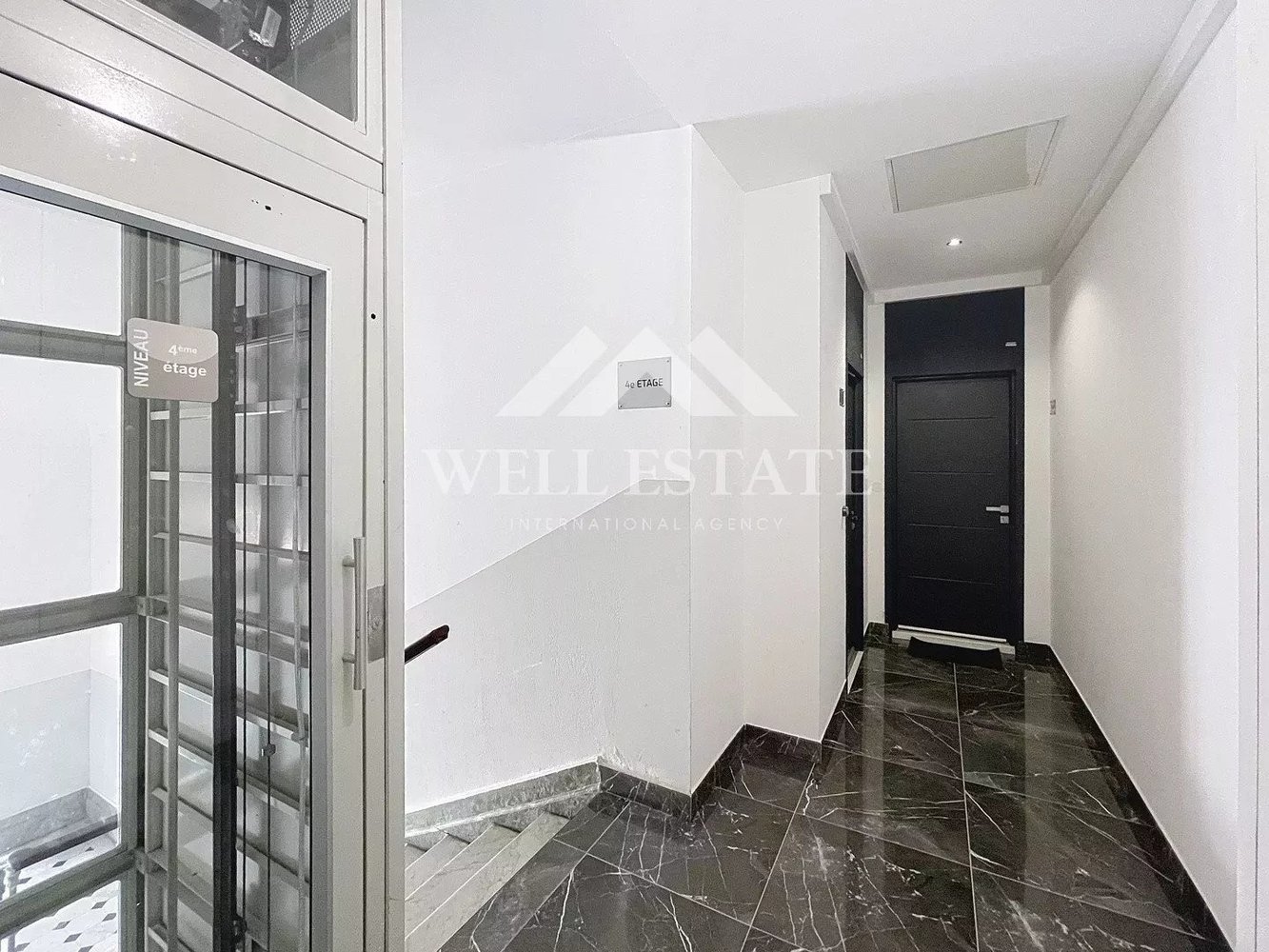 Property photo in Carre d'Argent