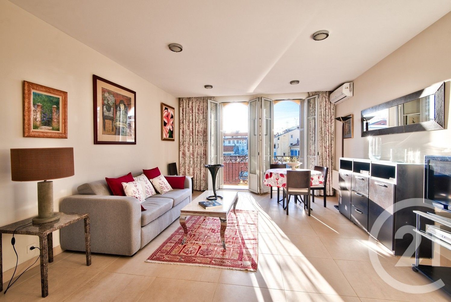 Property photo in Carre d'Argent