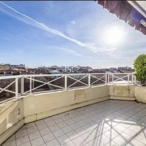 Property in Carre d'Argent