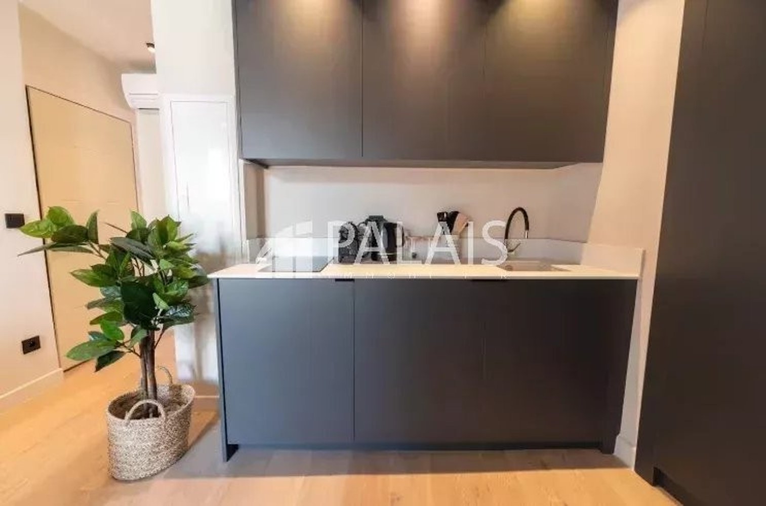 Property photo in Carre d'Argent