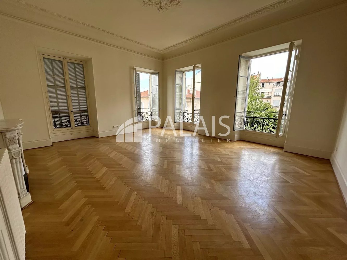 Property photo in Carre d'Argent