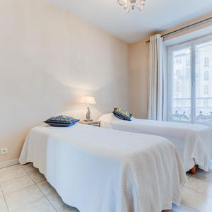 Property in Carre d'Argent