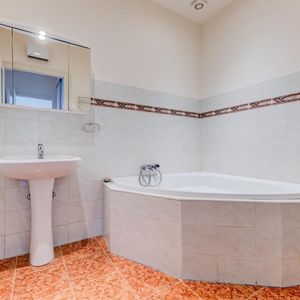 Property in Carre d'Argent