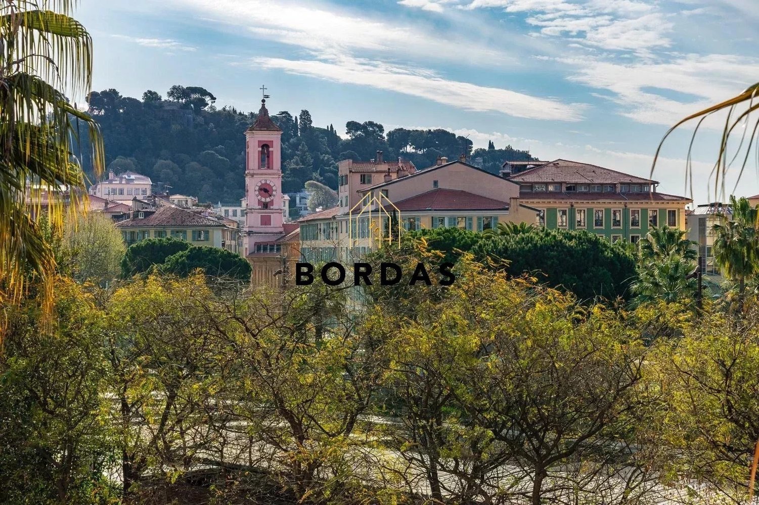 Property photo in Carre d'Argent