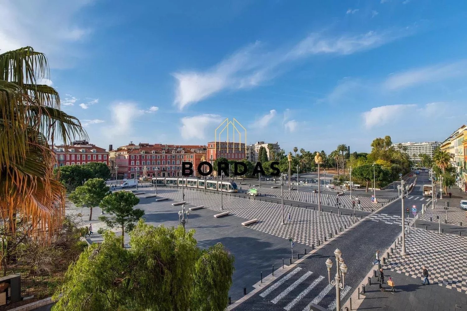 Property photo in Carre d'Argent