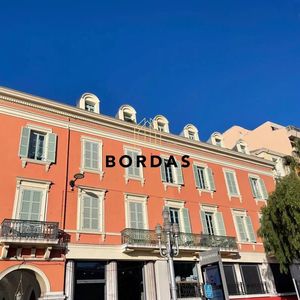 Property in Carre d'Argent