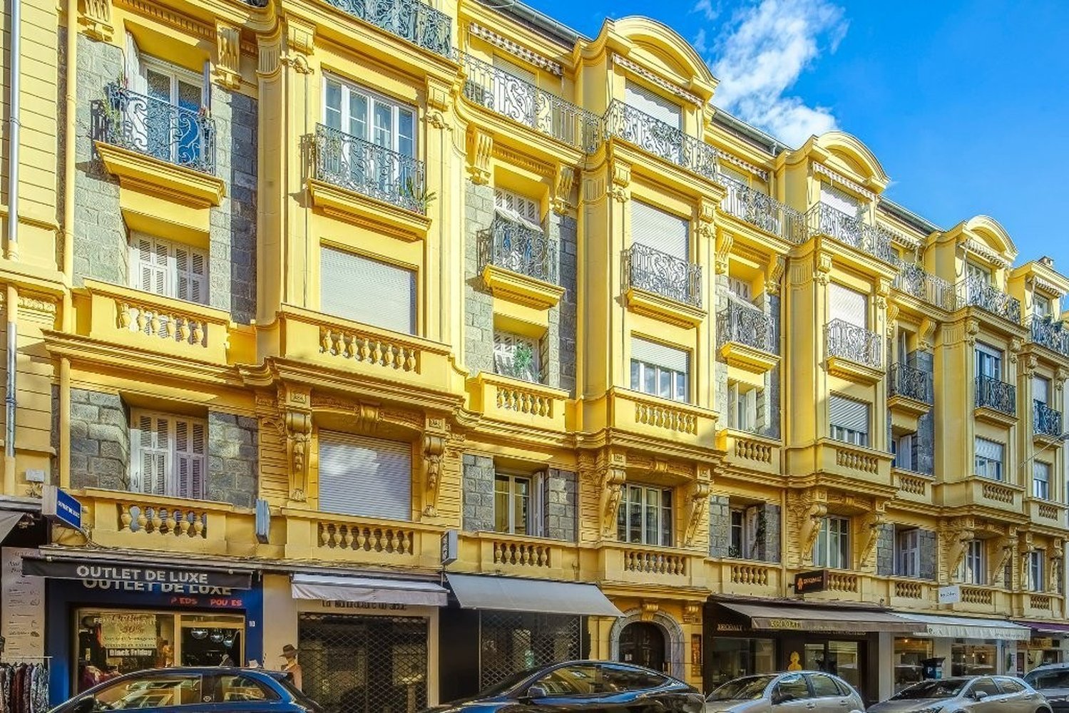 Property photo in Carre d'Argent