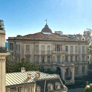 Property in Carre d'Or