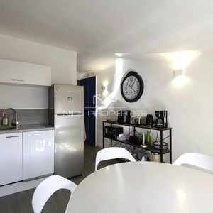 Property in Carre d'Or