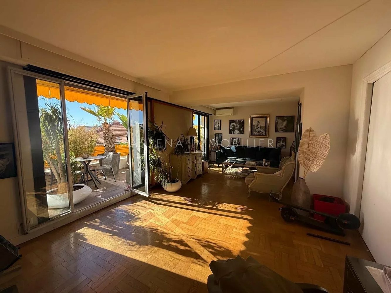 Property photo in Carre d'Or