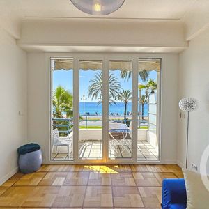 Property in Carre d'Or