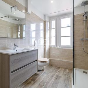 Property in Carre d'Or