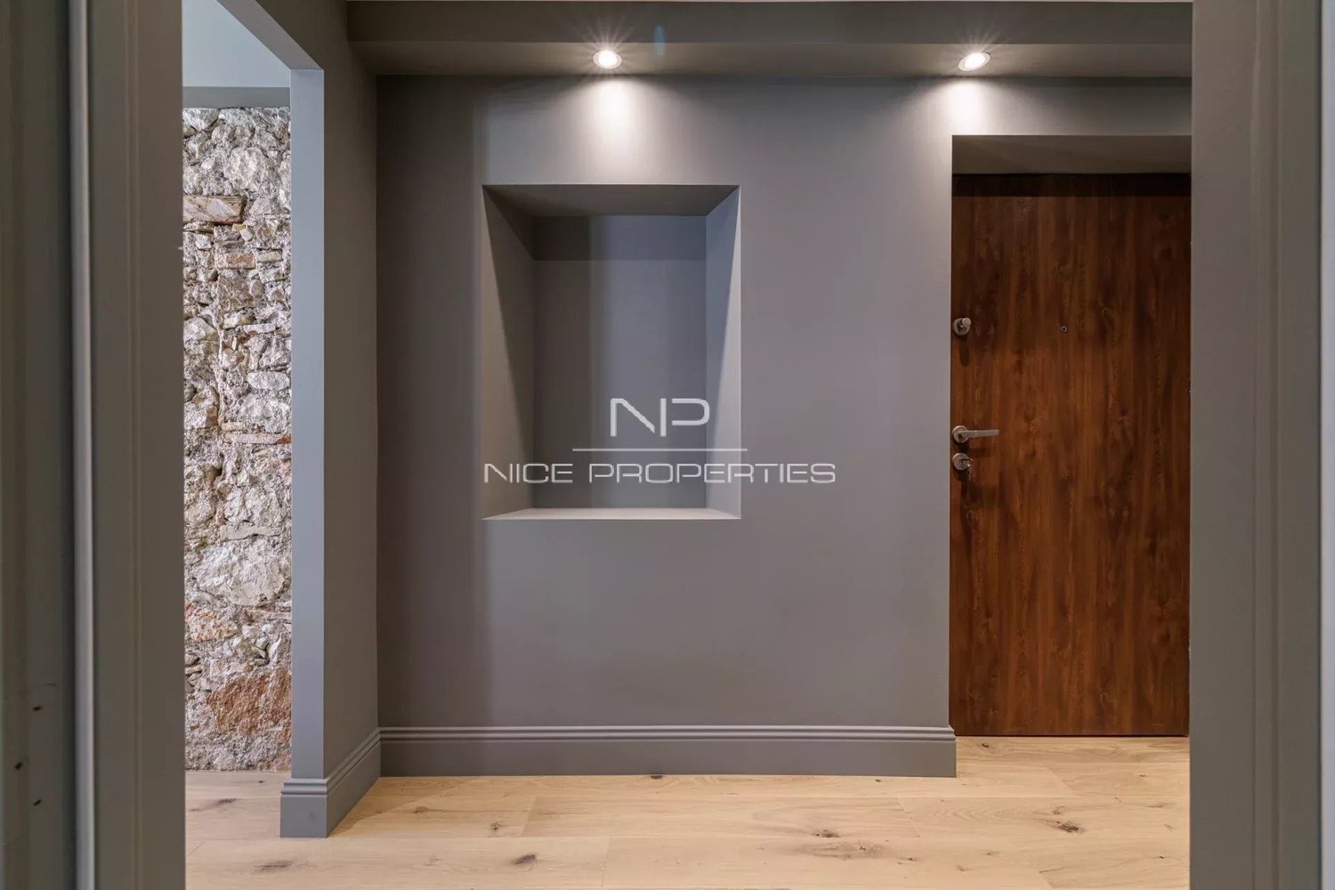 Property photo in Carre d'Or