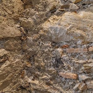 Property in Carre d'Or