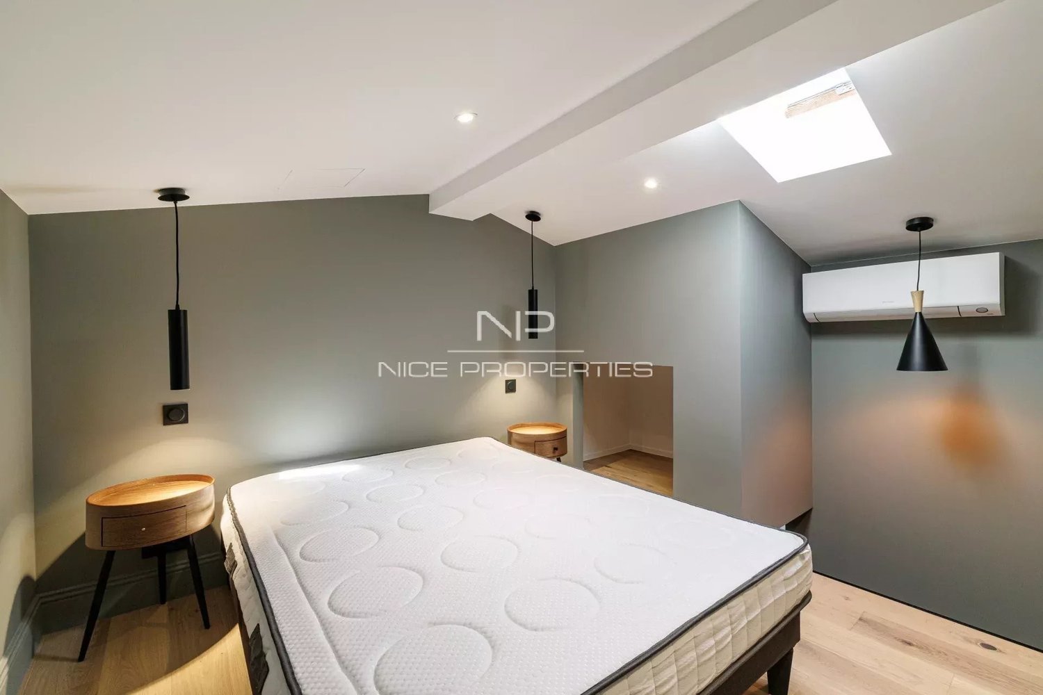 Property photo in Carre d'Or