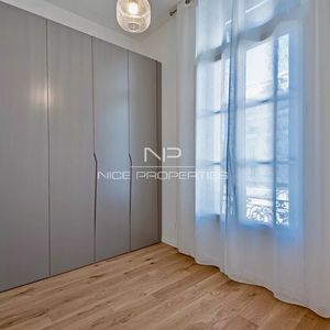 Property in Carre d'Or