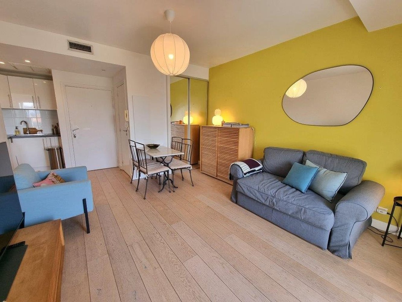 Property photo in Carre d'Or