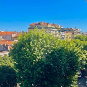 Property in Carre d'Or