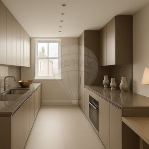 Property in Carre d'Or