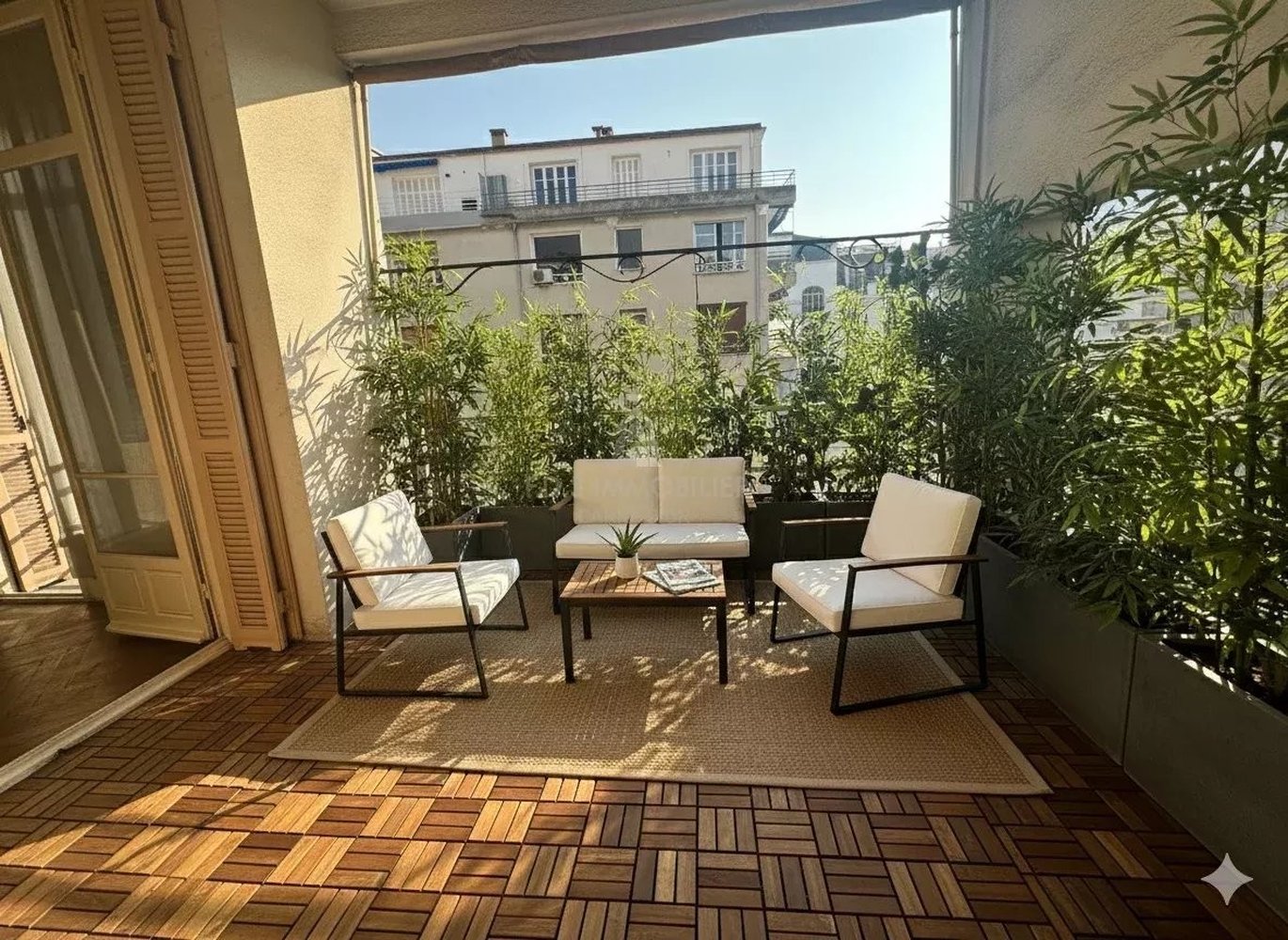 Property photo in Carre d'Or