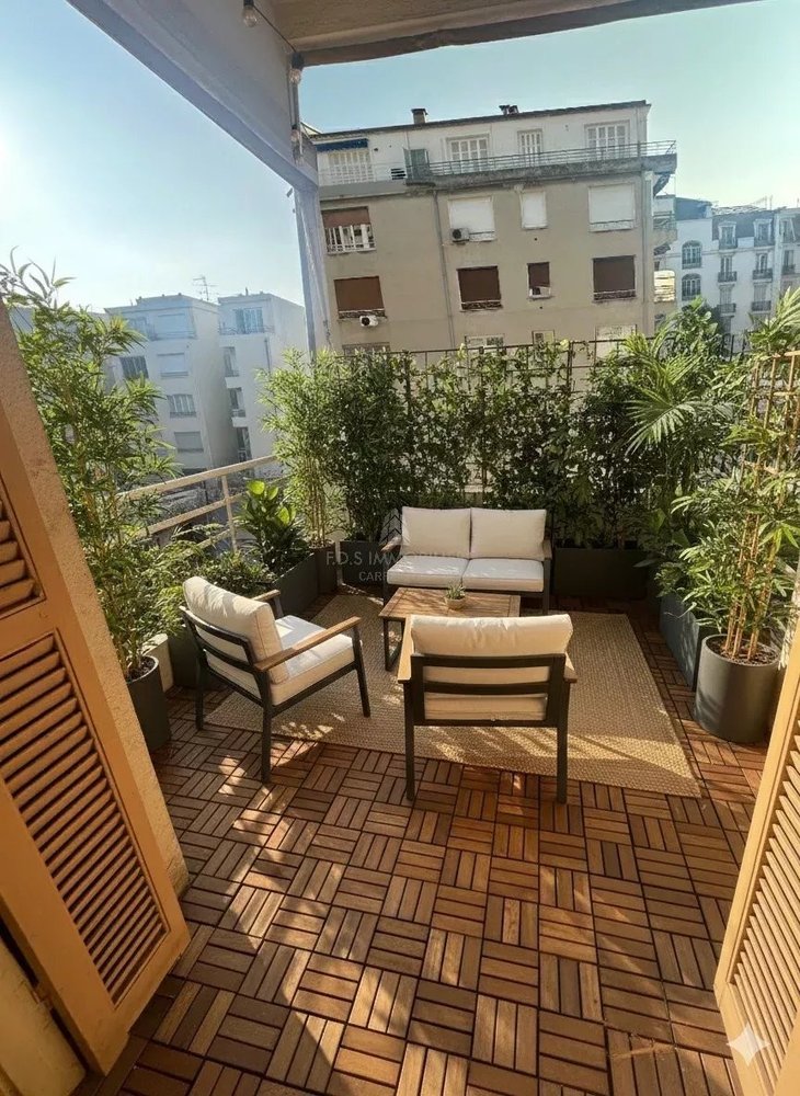 Property photo in Carre d'Or