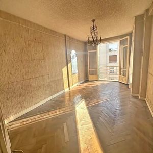 Property in Carre d'Or