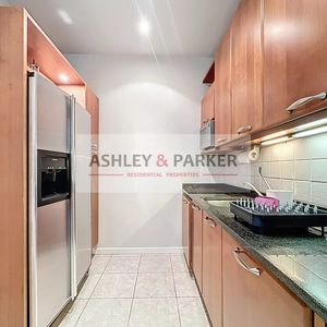 Property in Carre d'Or