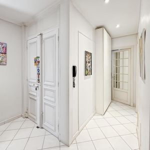 Property in Carre d'Or