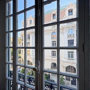 Property in Carre d'Or